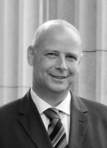 Dr. Helmut Eigen